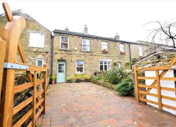 2 Bedrooms Cottage to rent in Dobroyd, Shepley, Huddersfield HD8