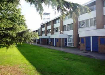 Thumbnail 1 bed flat to rent in Farnham Road, Slough