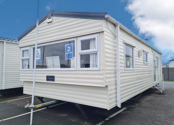Thumbnail 2 bed property for sale in Clacton-On-Sea