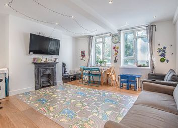 Thumbnail 3 bed flat to rent in Alexandra Gardens, London