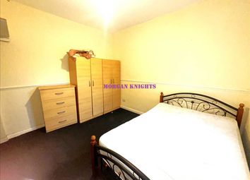 Thumbnail Room to rent in Carlyle Road, London
