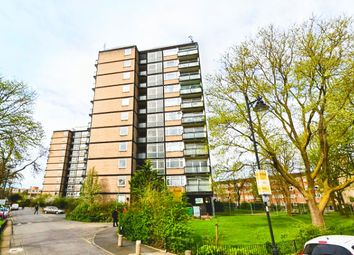Thumbnail Flat for sale in Rowstock Gardens, London