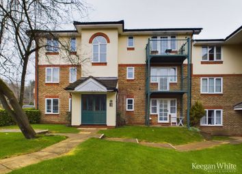 Thumbnail 2 bed flat for sale in Alexandra Park, Queen Alexandra Road, High Wycombe