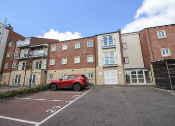 Thumbnail Flat for sale in Charlton Court, Manor Park, High Heaton