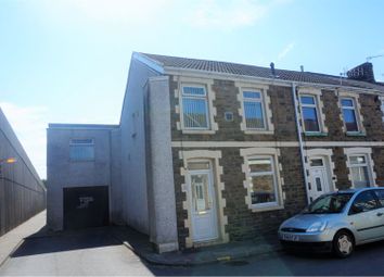3 Bedroom End terrace house for sale