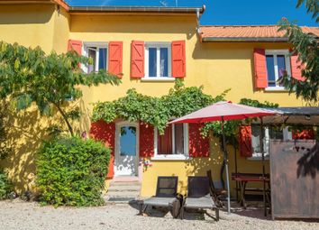 Thumbnail Hotel/guest house for sale in Villelaure, The Luberon / Vaucluse, Provence - Var
