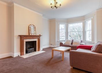 3 Bedrooms Flat to rent in Poynders Road, Clapham, London SW4
