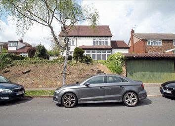 5 Bedrooms Detached house for sale in The Grove, Coulsdon CR5