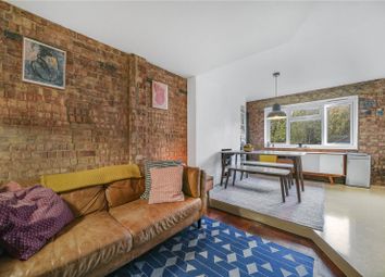 Thumbnail 2 bed flat to rent in Summersby Road, London