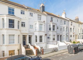 Thumbnail 1 bed flat to rent in Lansdowne Street, Hove