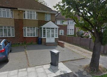 1 Bedrooms Semi-detached house to rent in Selbourne Gardens, Hendon NW4