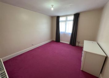 Thumbnail Semi-detached house to rent in Cavill Place, Hull