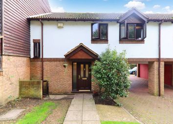Thumbnail Flat for sale in The Willows, Rickmansworth