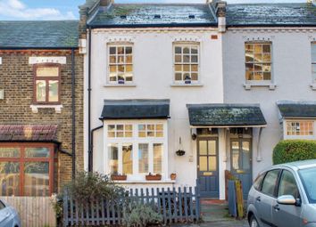 3 Bedrooms Terraced house for sale in Harrington Hill, London E5