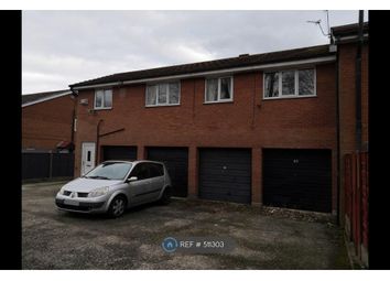 2 Bedrooms Maisonette to rent in Stapleford Close, Manchester M23