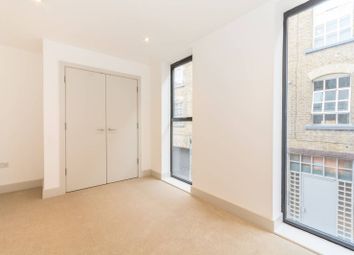 Thumbnail 3 bed flat to rent in Dingley Road, Old Street, London