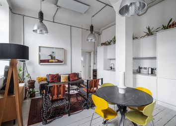 Thumbnail Flat to rent in City View House, Bethnal Green