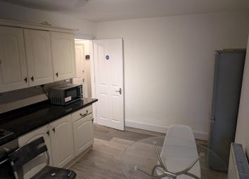 Thumbnail 1 bed flat to rent in Flat 5, Trinity House, - Leam Terrace, Leamington Spa