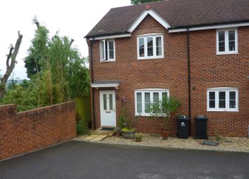 3 Bedroom Semi-detached house for rent