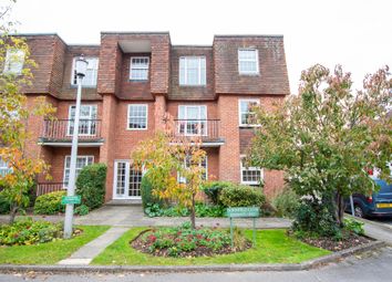 Thumbnail 3 bed flat to rent in Northfield Close, Henley-On-Thames