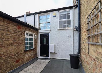 Thumbnail Flat to rent in High Street Back, Ely