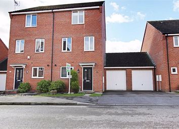 4 Bedrooms Semi-detached house to rent in Hetton Drive, Clay Cross, Chesterfield, Derbyshire S45