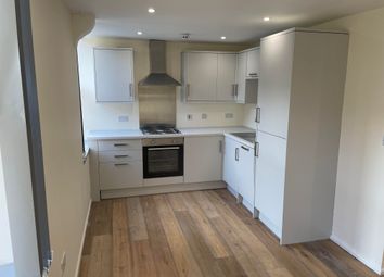 Thumbnail Flat to rent in Leeds Road, Shipley