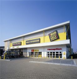 Thumbnail Warehouse to let in Eastern Avenue, Essex