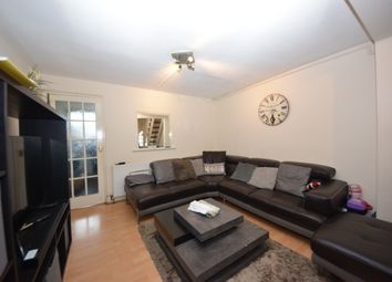 2 Bedrooms Terraced house to rent in Inglehurst Gardens, Ilford IG4