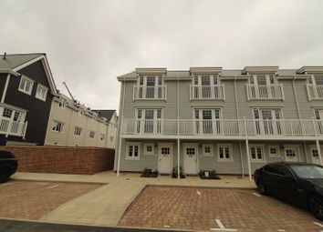 3 Bedroom Town house for rent