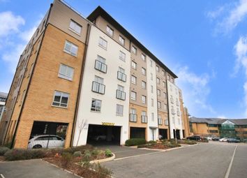 Thumbnail 2 bed flat for sale in Fleming Place, Bracknell