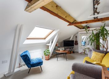 Thumbnail 2 bed maisonette for sale in 164 London Road, Newbury