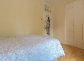 1 Bedrooms Flat to rent in Wallwood Street, Mile End, London E14