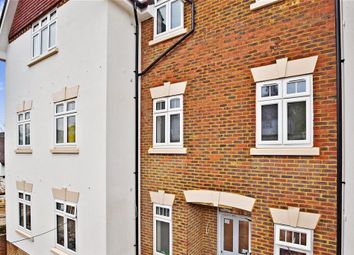 2 Bedrooms Flat for sale in Russell Hill, Purley, Surrey CR8