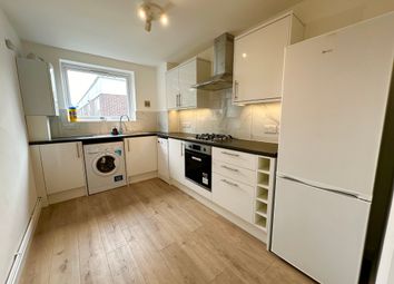 Thumbnail 1 bed flat to rent in Alexandra Grove, London