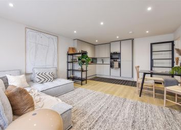 Thumbnail Flat for sale in Hyde Street, Winchester
