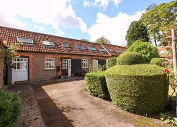 Thumbnail 2 bed barn conversion for sale in Howell Hill Close, Mentmore, Leighton Buzzard