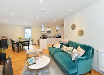 3 Bedrooms Flat for sale in Slate House, 11 Keymer Place, London E14