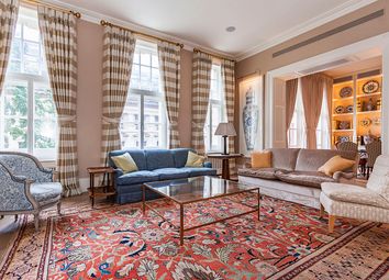 3 Bedrooms Flat for sale in Prince Consort Road, London SW7