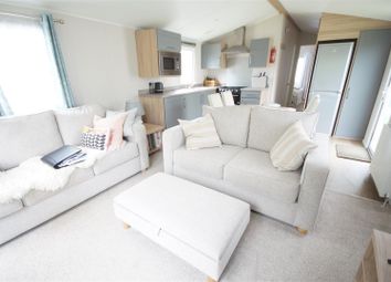 Thumbnail Mobile/park home for sale in Ivyhouse Lane, Hastings