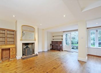 4 Bedrooms  to rent in Chesilton Road, Parsons Green SW6