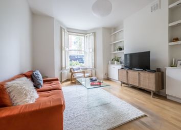 Thumbnail 1 bed flat to rent in Rosenau Road, Battersea, London