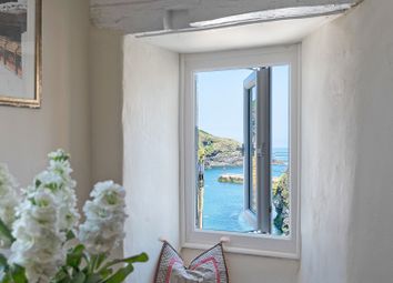 Property listing in Port Isaac, Cornwall