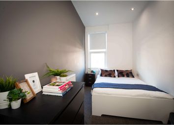 Bright And Neatly Maintained Master Bedroom Featur...