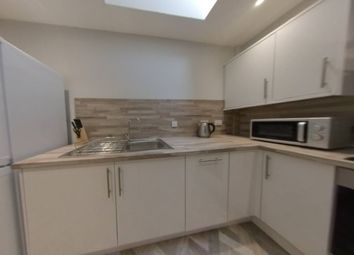 Thumbnail 2 bedroom flat to rent in Kent Road, Charing Cross, Glasgow