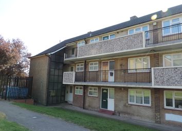Thumbnail Flat to rent in Bowmans Close, Potters Bar
