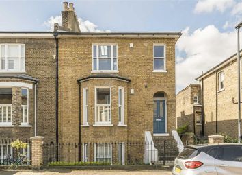 Thumbnail Flat for sale in Devonshire Drive, London