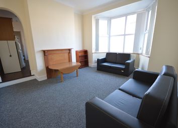 5 Bedroom Semi-detached house for rent