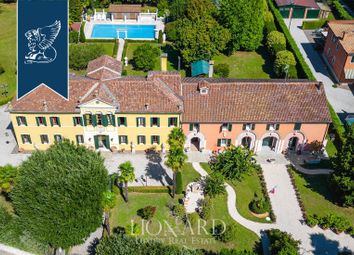 Thumbnail 6 bed villa for sale in Piombino Dese, Padova, Veneto