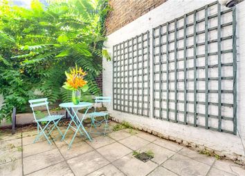 2 Bedrooms Flat for sale in Hogarth Road, Earls Court, London SW5